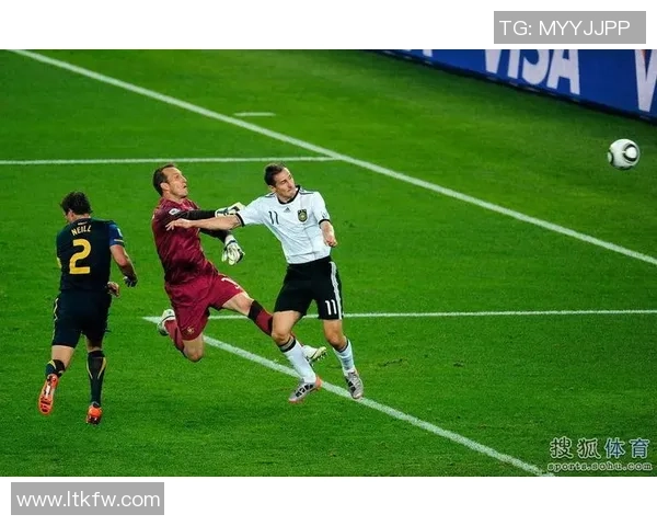 足球明星斯恩卡的传奇旅程与辉煌成就全景回顾